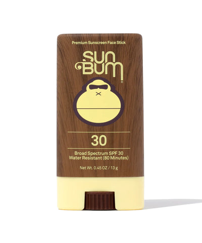 Our Broad Spectrum UVA/UVB protection with Vitamin E is available in a convenient and easy to use Face Stick that helps when you're dealing with squirming kids, sandy hands, or just need a quick swipe of sunscreen across your face.