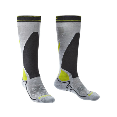 Performance midweight ski sock with full cushion shin, foot and toe area.